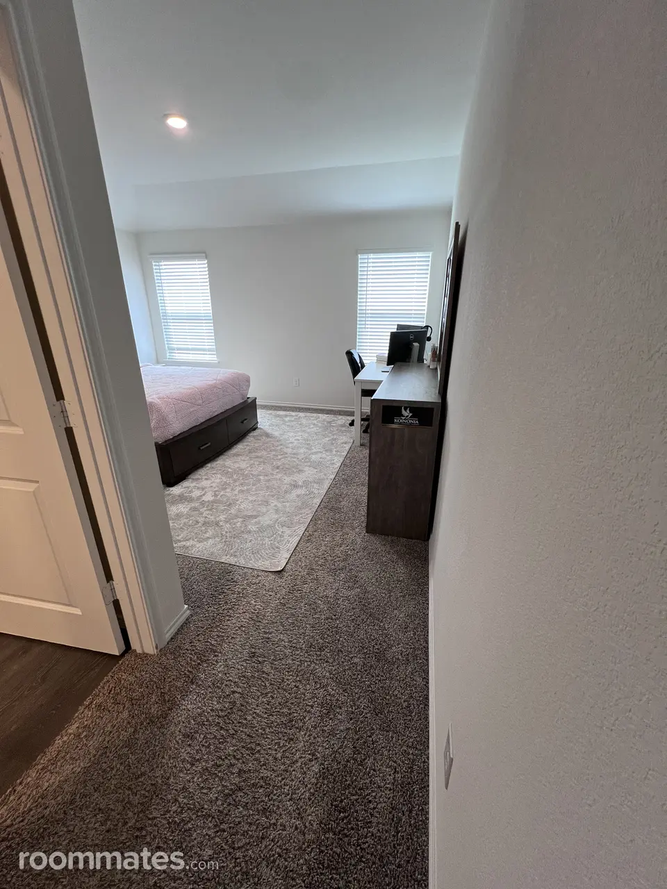 Profile photo 3 of 9