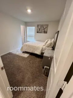Room for rent in Aubrey, TX $750, house