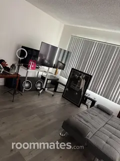 Room for rent in Canoga Park, CA $950, apartment