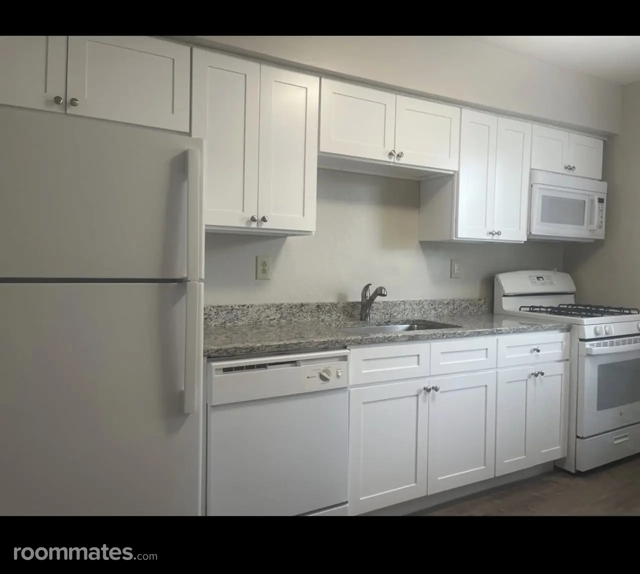 Profile photo 4 of 10