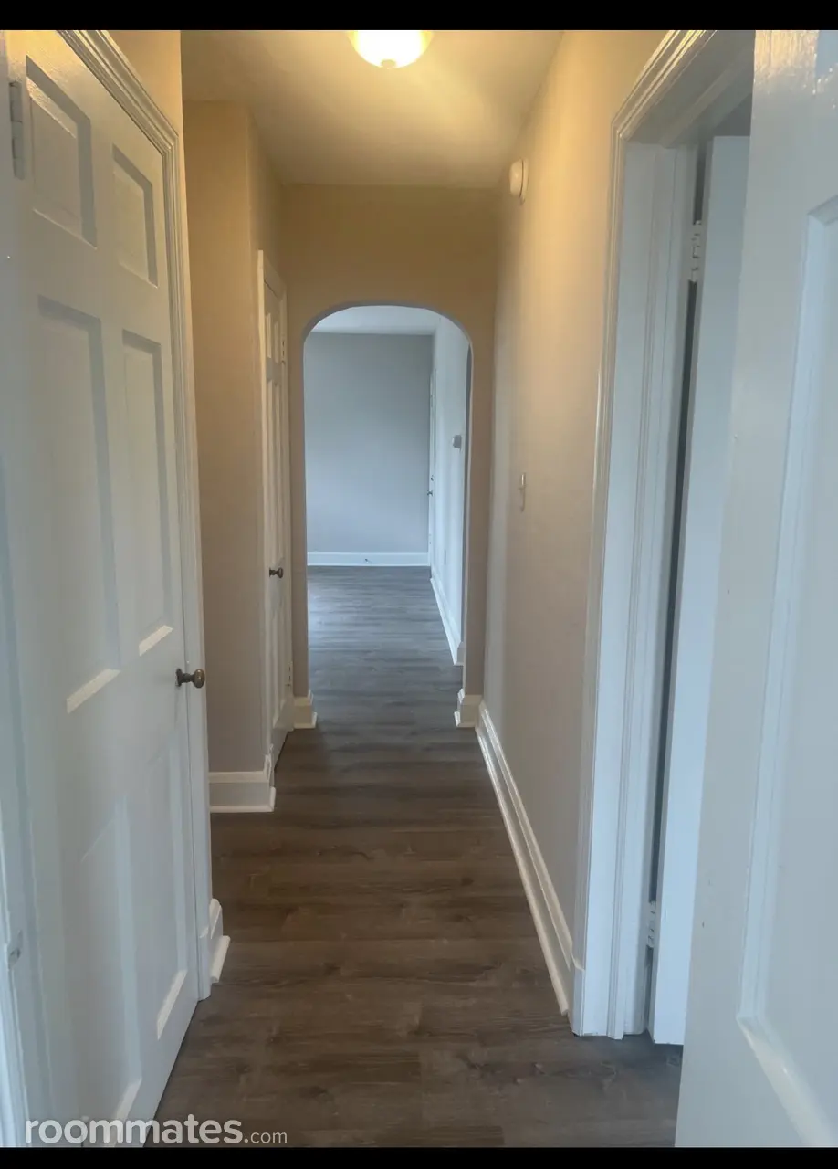 Profile photo 8 of 10