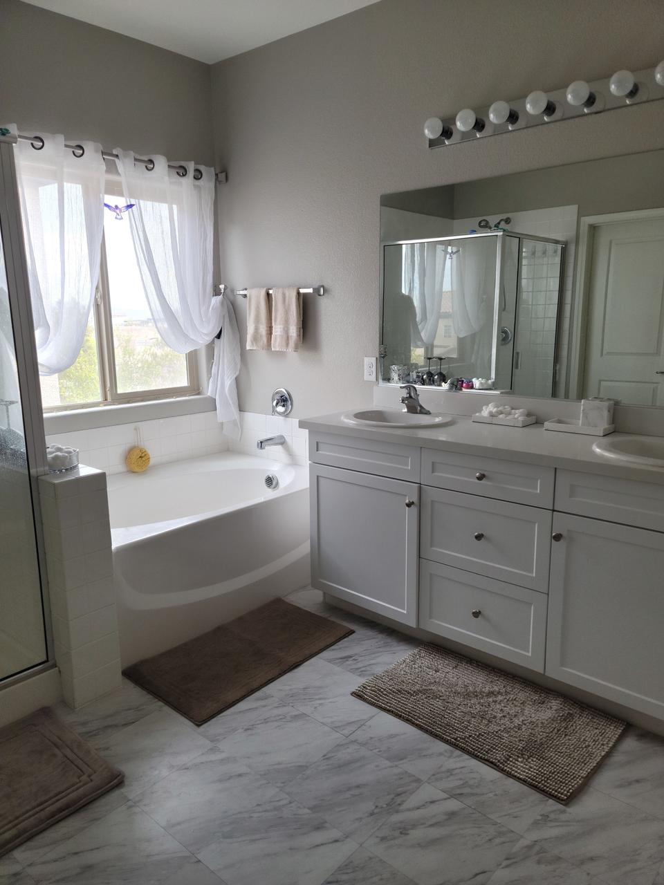 Profile photo 3 of 11