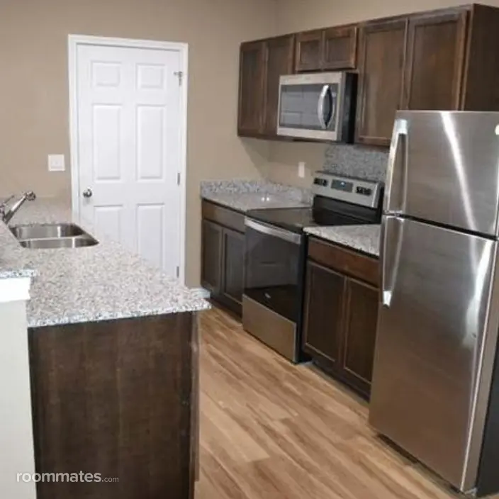 Room for rent in Killeen, TX $700, house