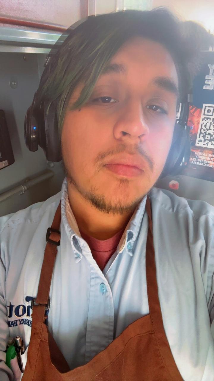 Profile photo 1 of 1