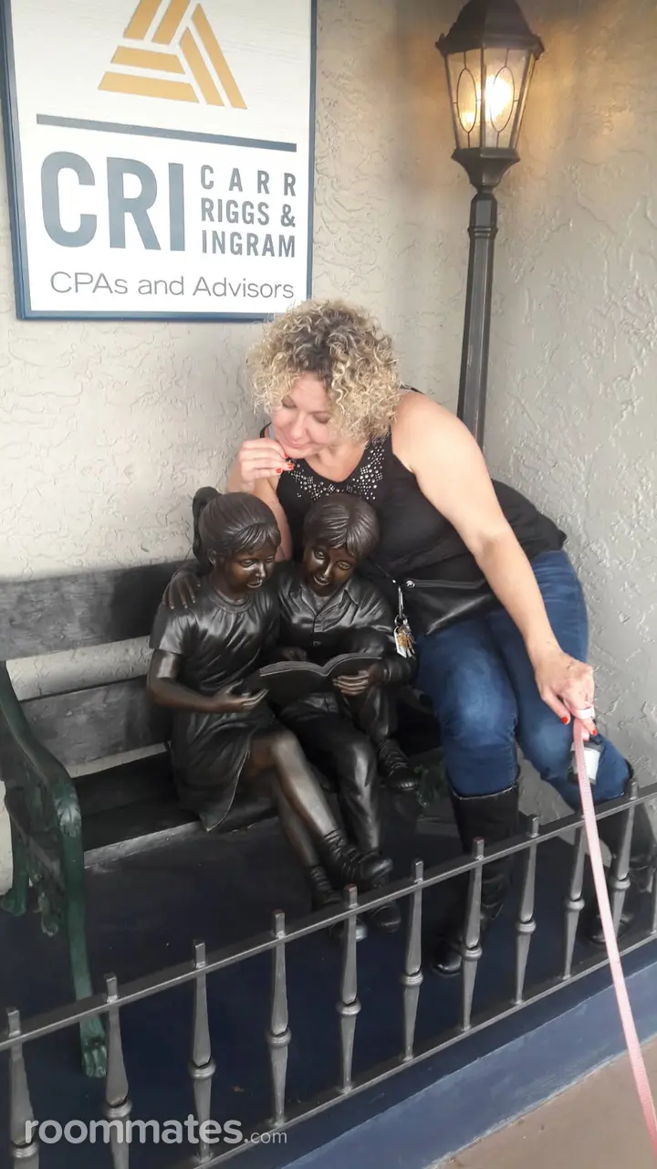 Profile photo 7 of 7