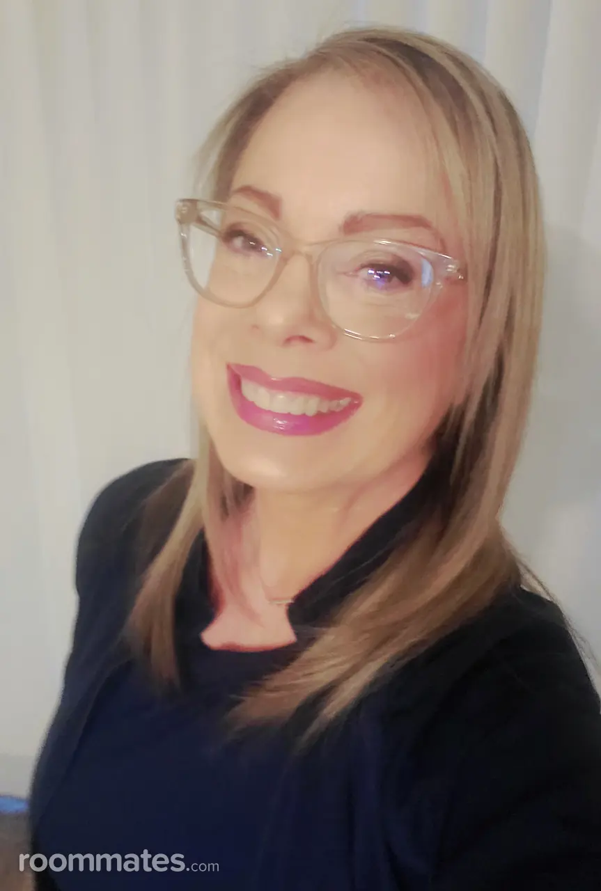 Profile photo 1 of 7