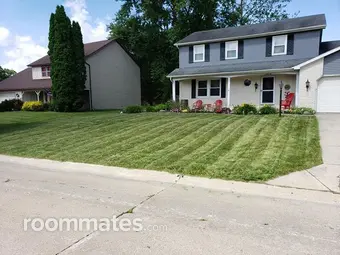 Room for rent in Fort Wayne, IN $800, house