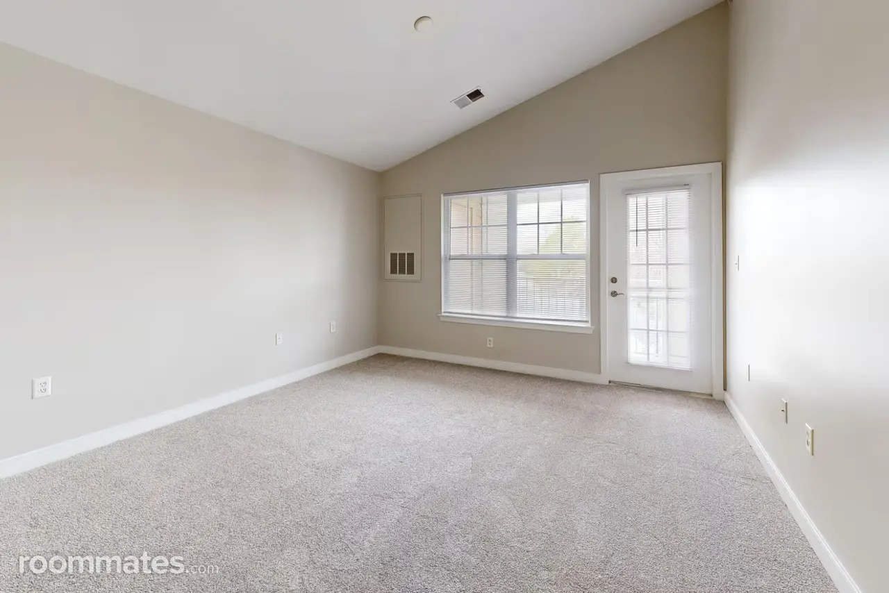 Profile photo 1 of 1