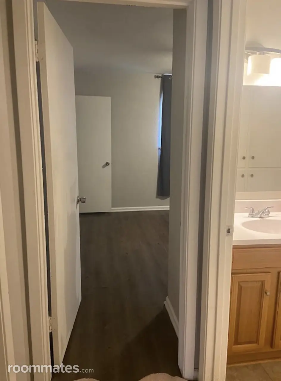 Profile photo 1 of 5