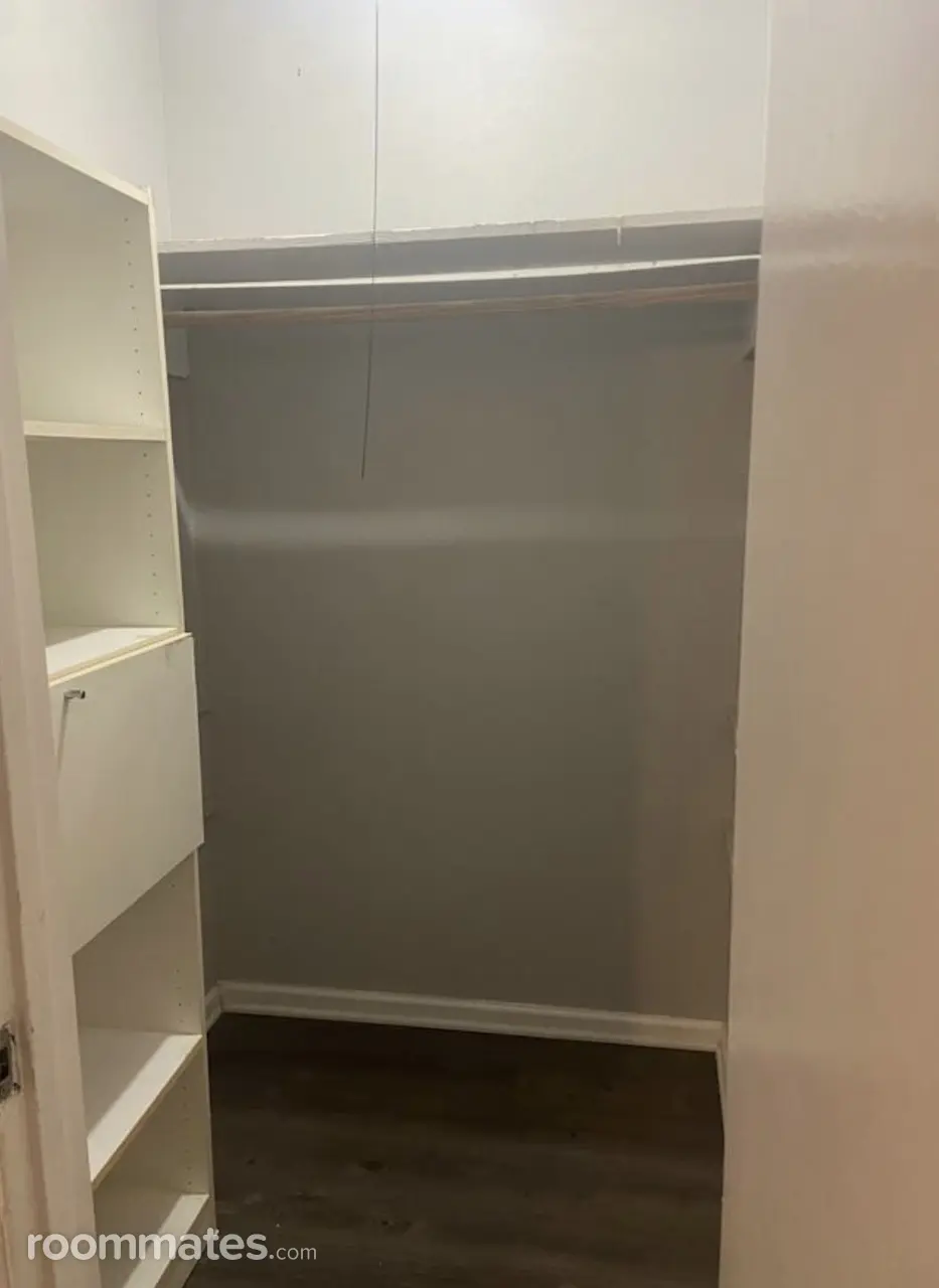 Profile photo 4 of 5