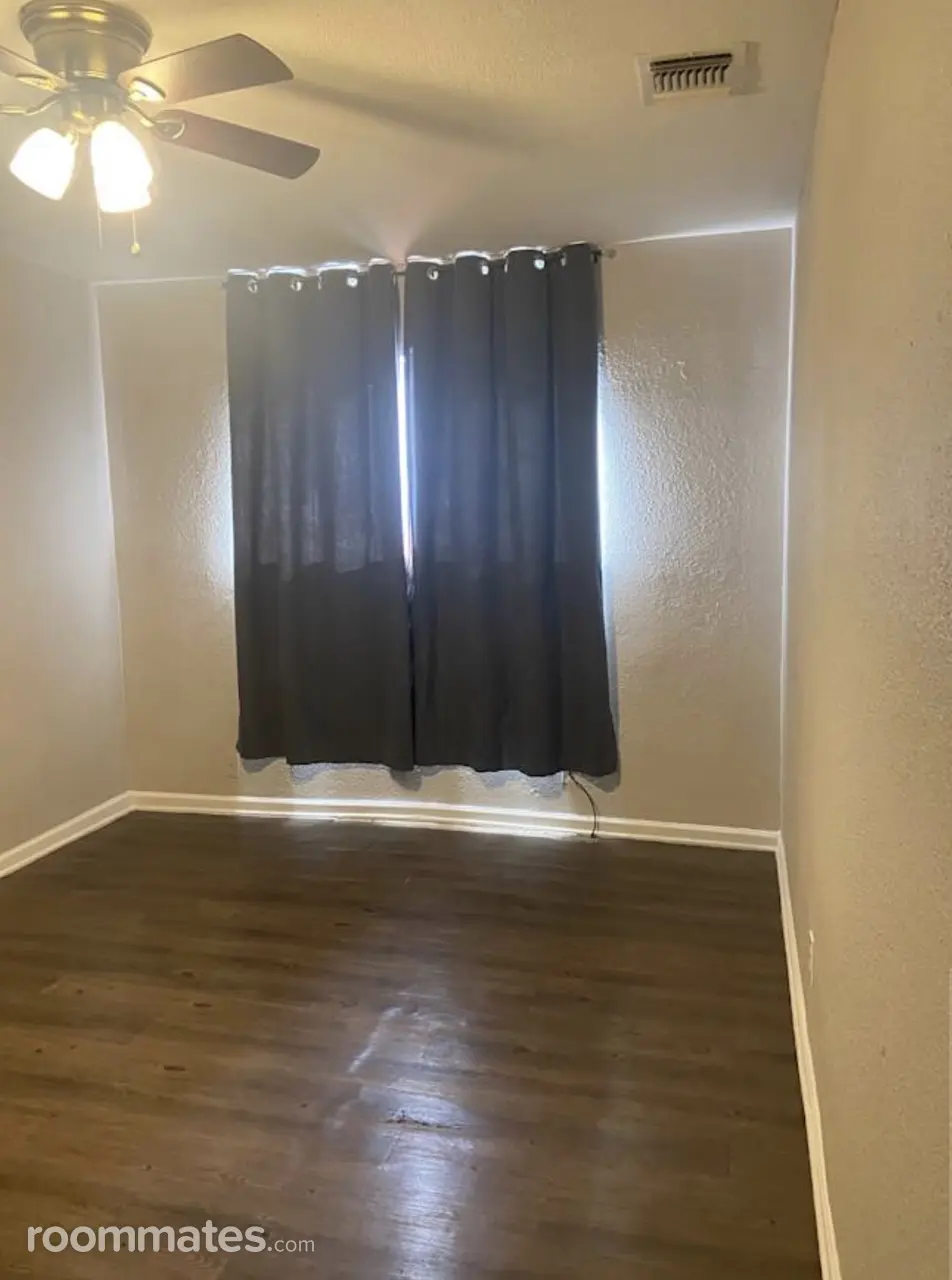 Profile photo 2 of 5