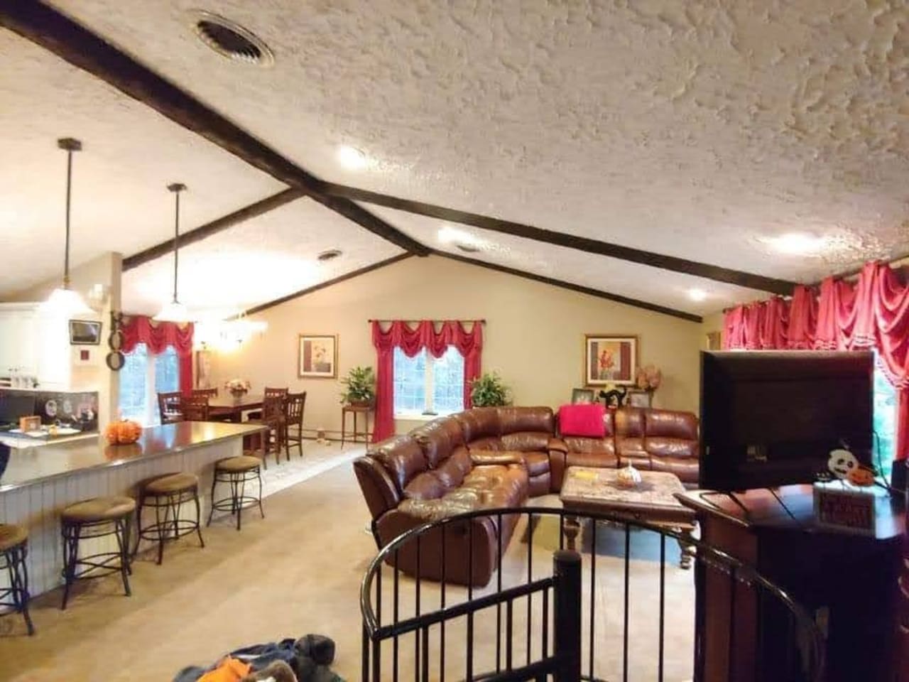 Profile photo 5 of 10