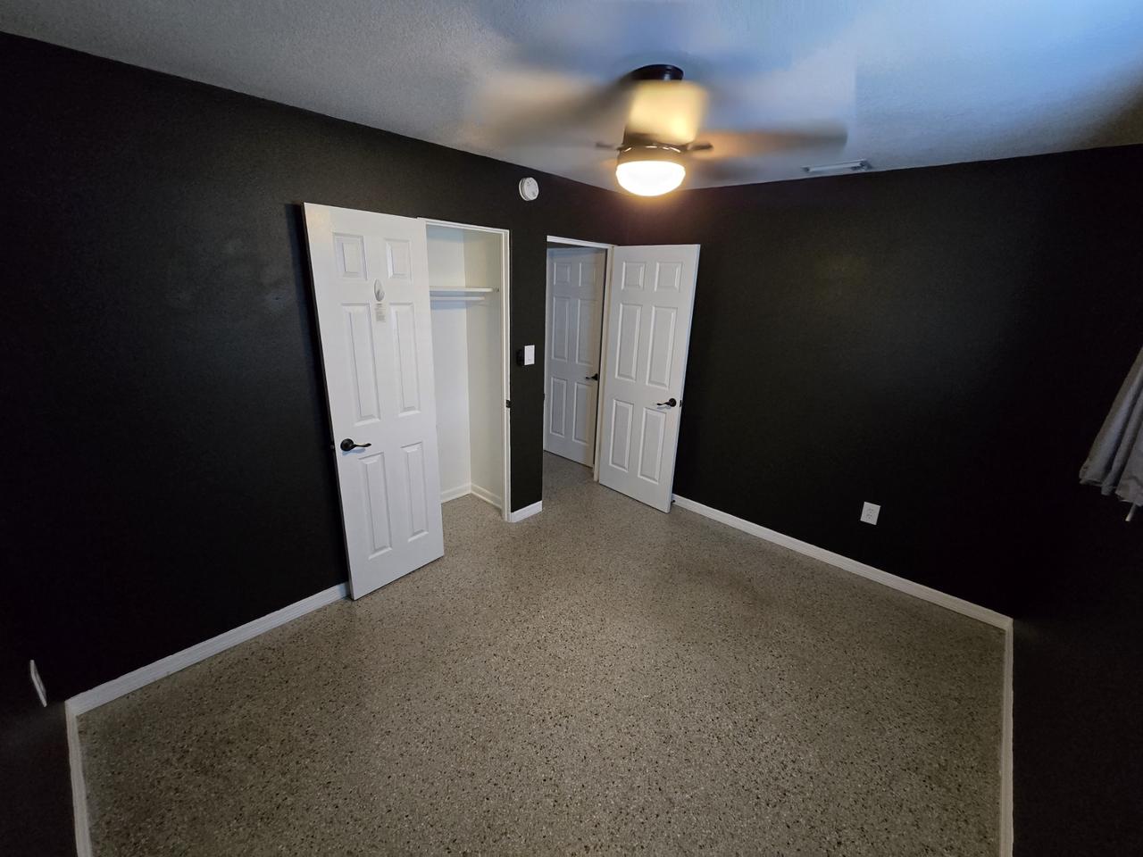 Profile photo 4 of 12