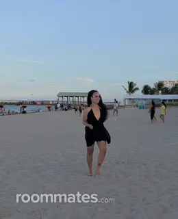 Roommate looking Hollywood, FL, $1000