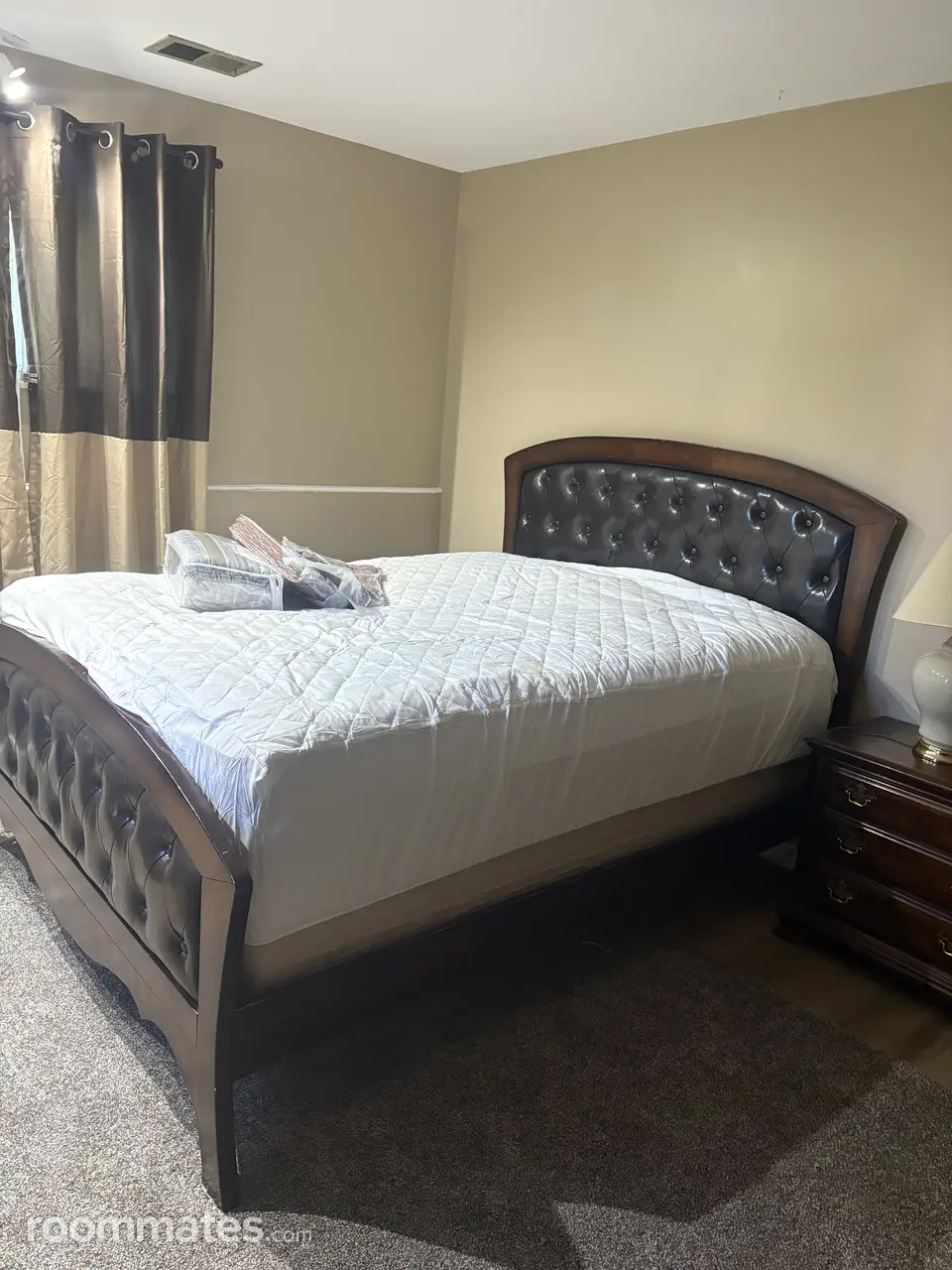 Profile photo 13 of 20