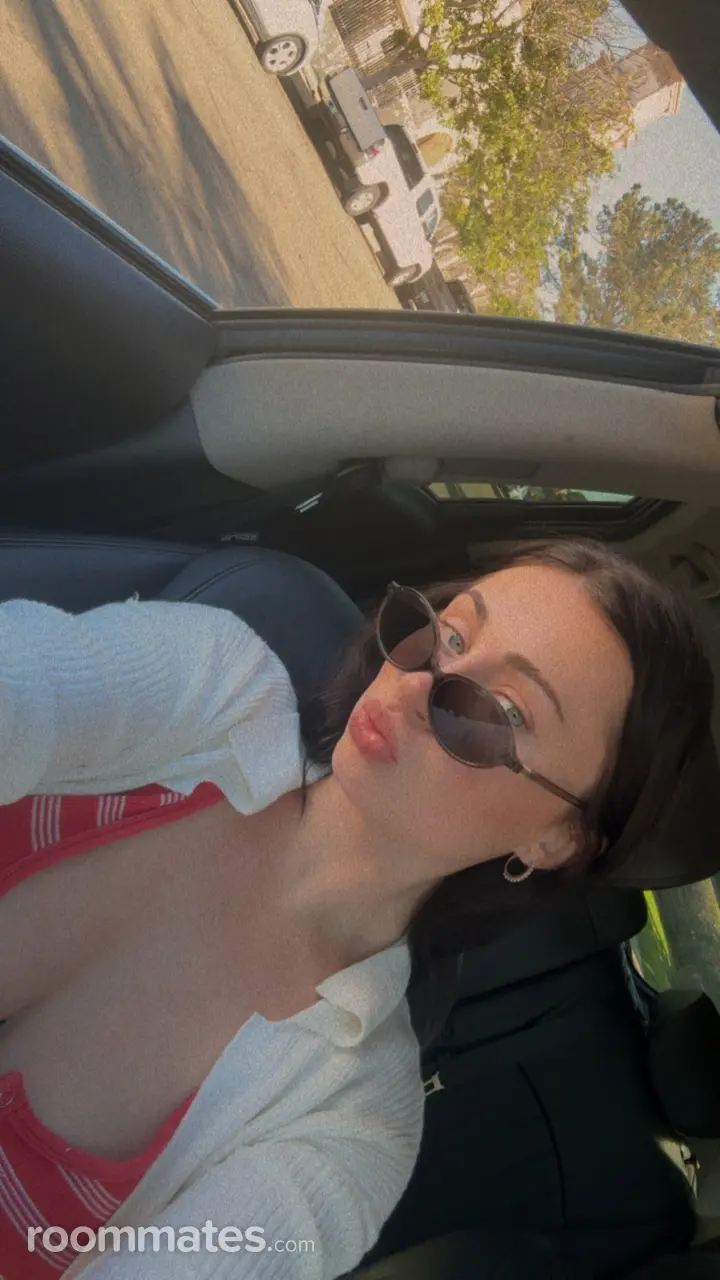 Profile photo 7 of 7