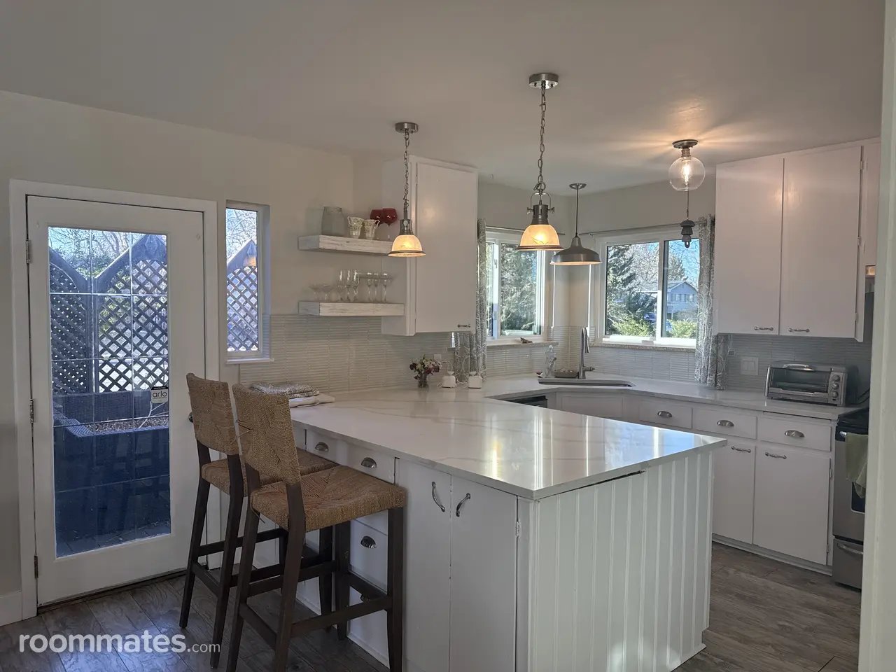 Profile photo 1 of 7