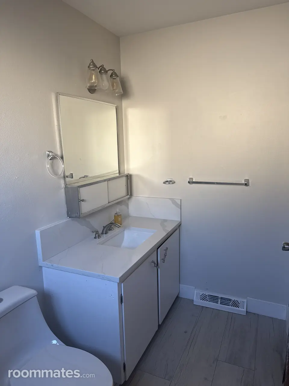 Profile photo 5 of 7