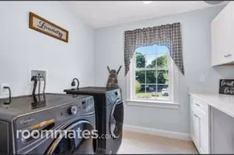 Room for rent in Attleboro, MA $1200, townhouse