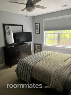 Room for rent in Attleboro, MA $1200, townhouse