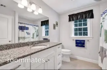 Room for rent in Attleboro, MA $1200, townhouse