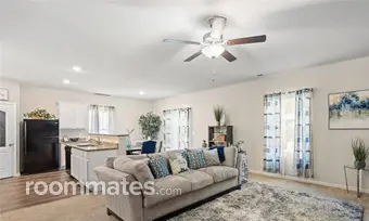 Room for rent in Gastonia, NC $800, house