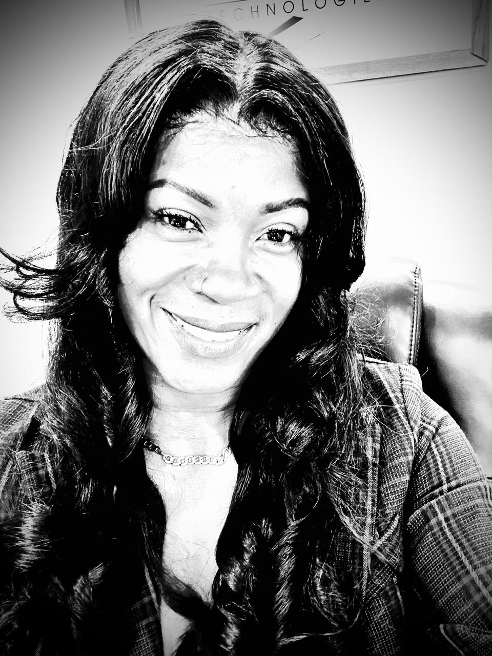 Profile photo 12 of 12