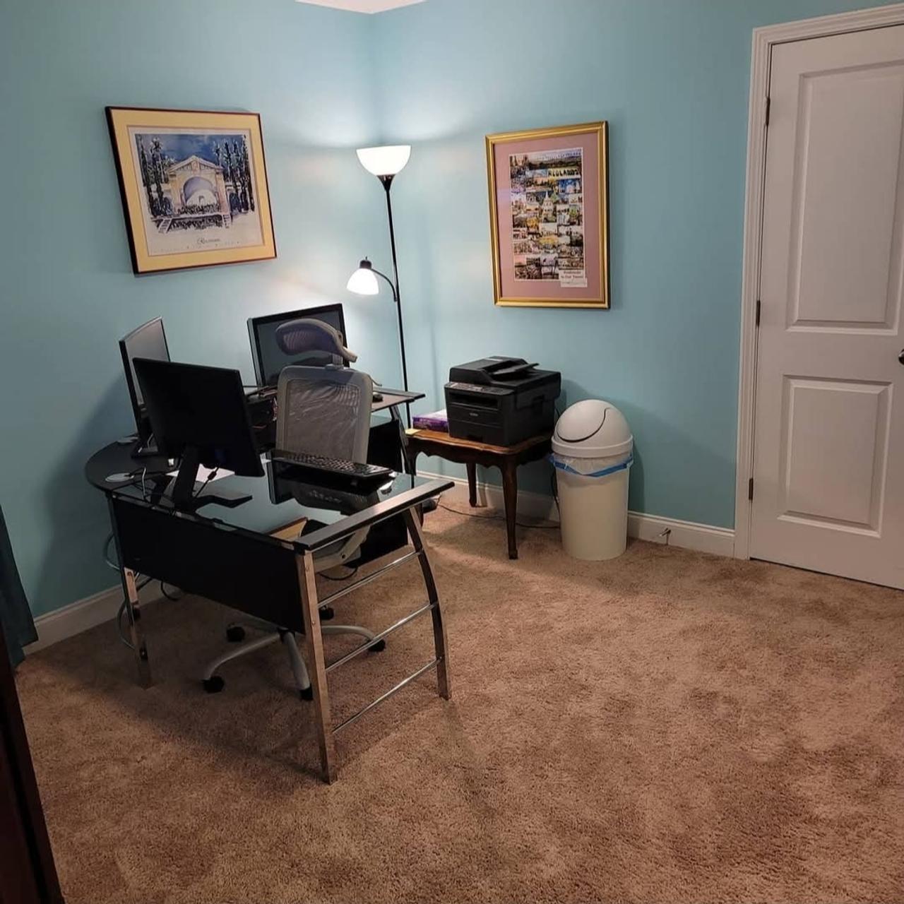 Profile photo 5 of 10