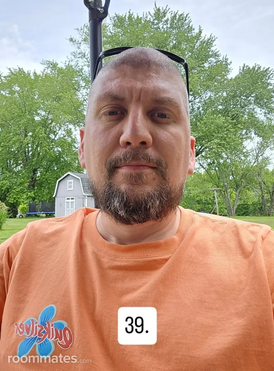 Profile photo 2 of 4