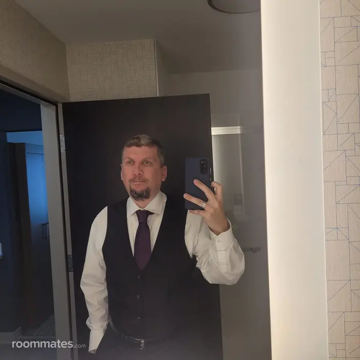 Roommate looking Virginia Beach, VA, $1000