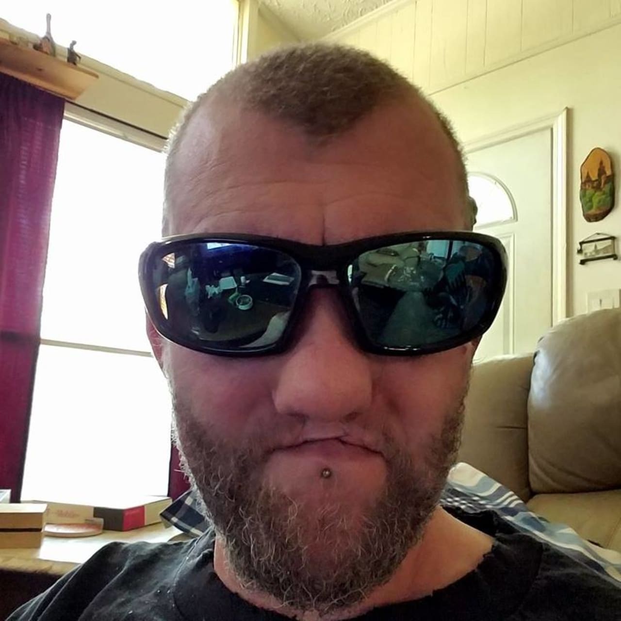 Profile photo 10 of 11