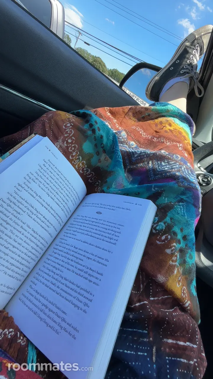 Profile photo 7 of 10