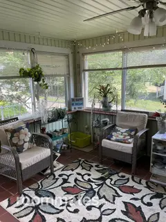 Room for rent in North Canton, OH $600, house
