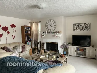 Room for rent in North Canton, OH $600, house