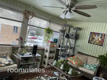 Room for rent in North Canton, OH $600, house