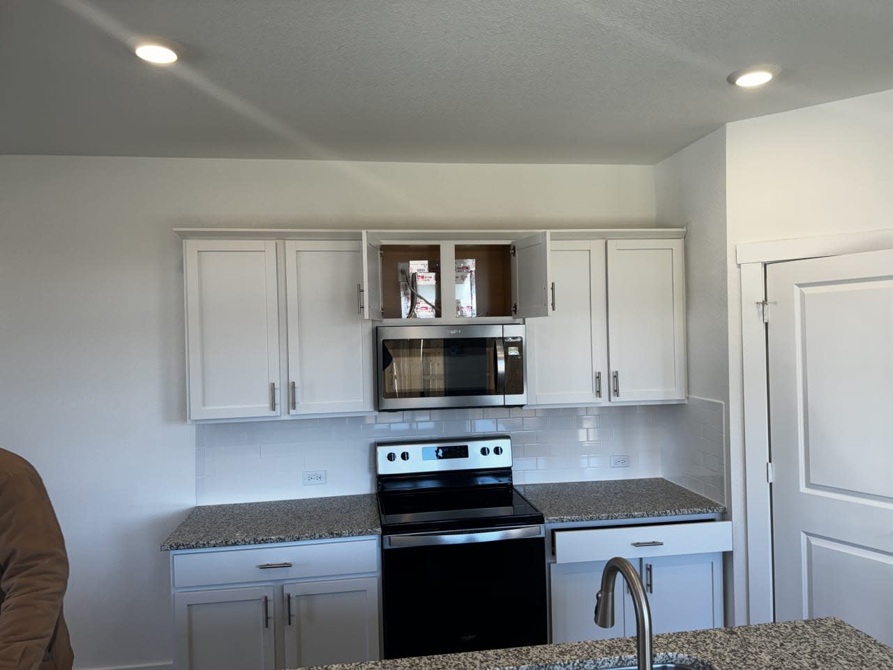 Profile photo 7 of 13