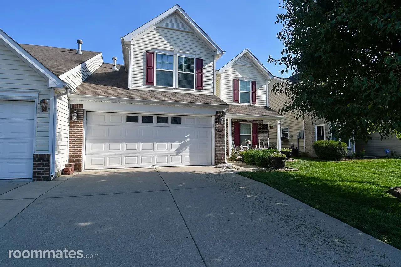 Profile photo 1 of 10