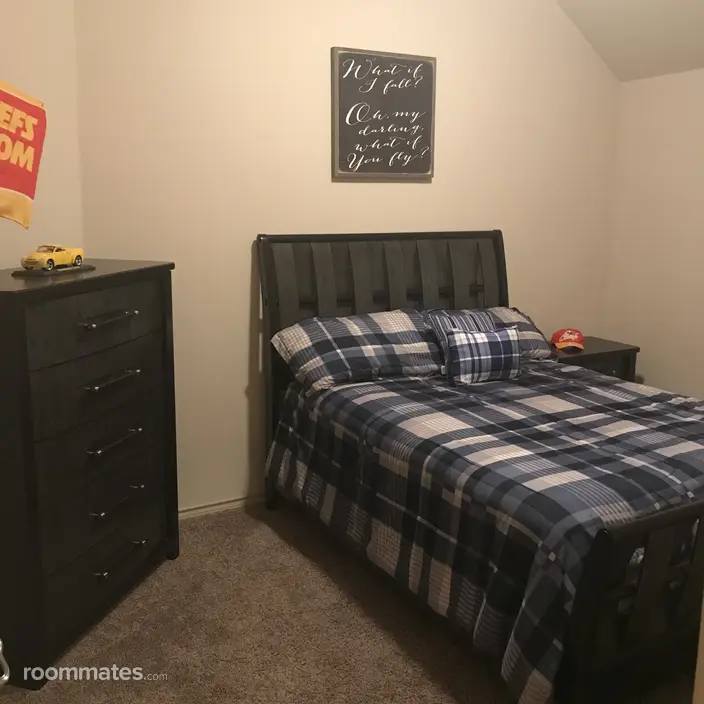 Room for rent in DeSoto, TX $1000, house
