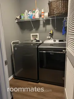 Room for rent in Tinton Falls, NJ $1500, townhouse