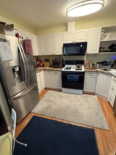 Room for rent in Sacramento, CA $600, condo