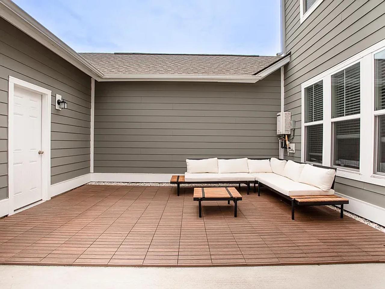 Profile photo 6 of 9