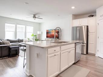 Room for rent in Myrtle Beach, SC $0, townhouse