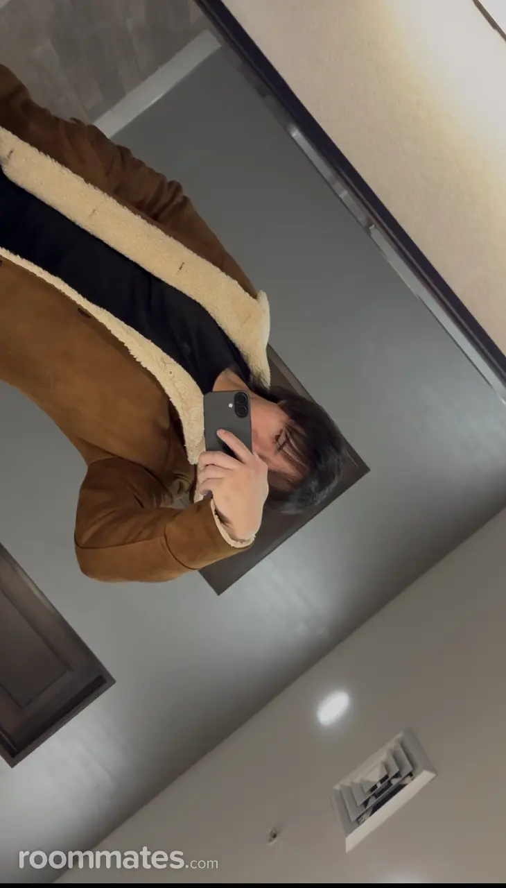 Profile photo 3 of 6