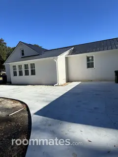 Room for rent in Moncks Corner, SC $1000, house