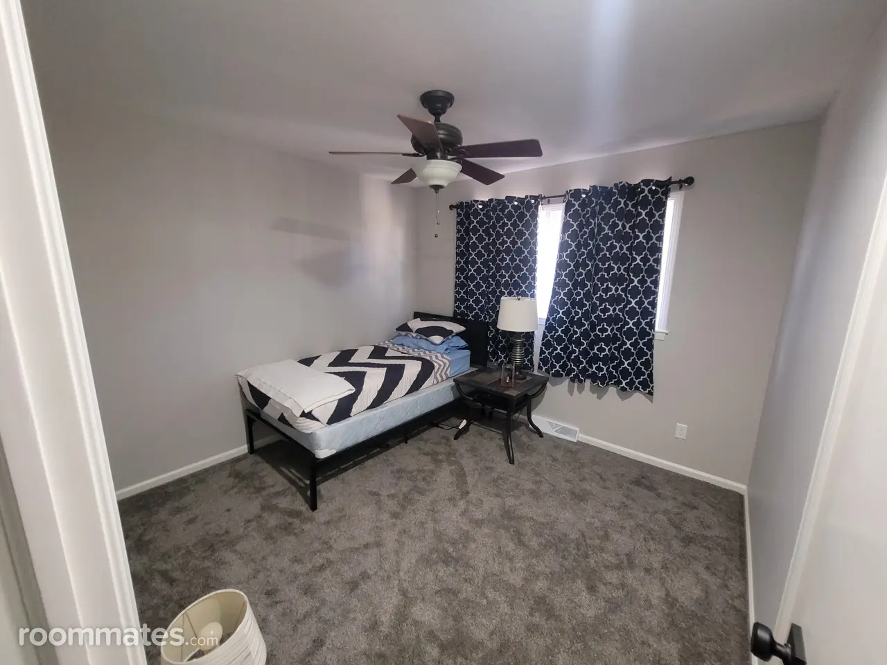 Profile photo 1 of 4