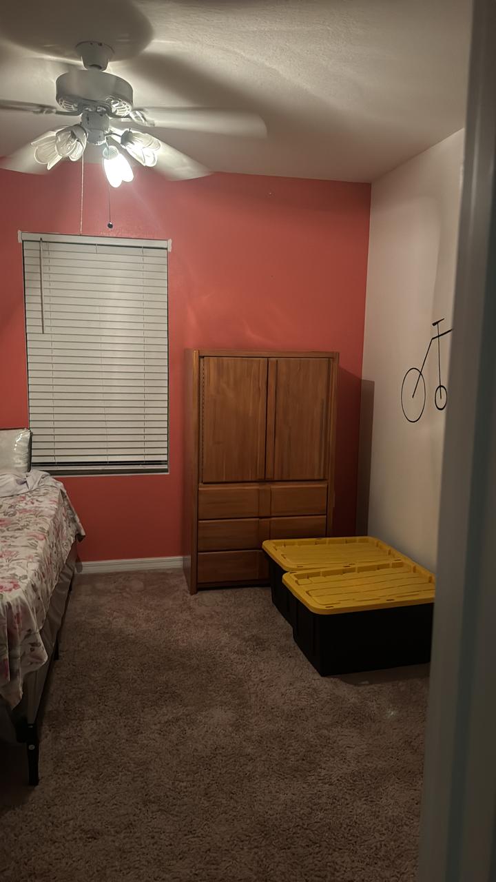 Profile photo 11 of 13