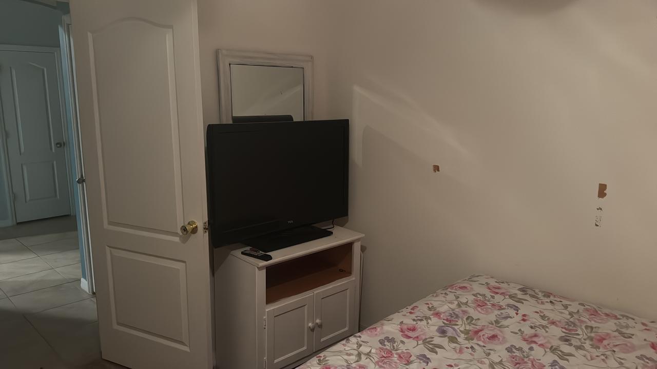 Profile photo 4 of 13