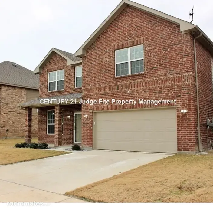 Room for rent in Fort Worth, TX $800, house