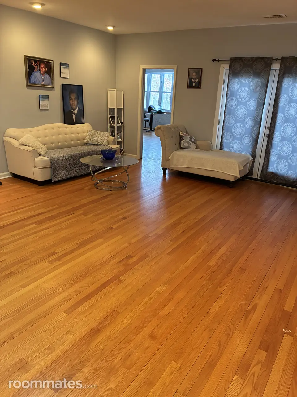 Profile photo 10 of 11