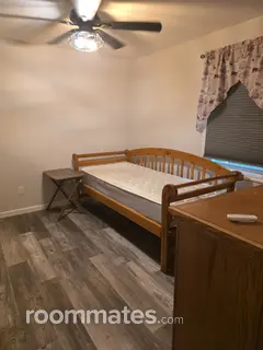 Room for rent in Hammonton, NJ $900, house